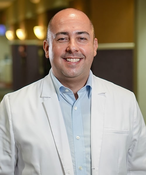 Dr Fernando Padron headshot